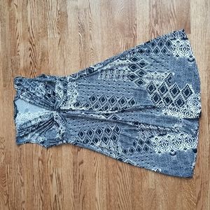 (M) Nicole Benisti Geometric Print Fit & Flare V Neck Dress Sooo Soft
